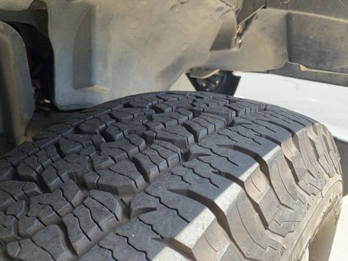 Used 2018 Jeep Wrangler Unlimited Sport S AWD/4WD image 12