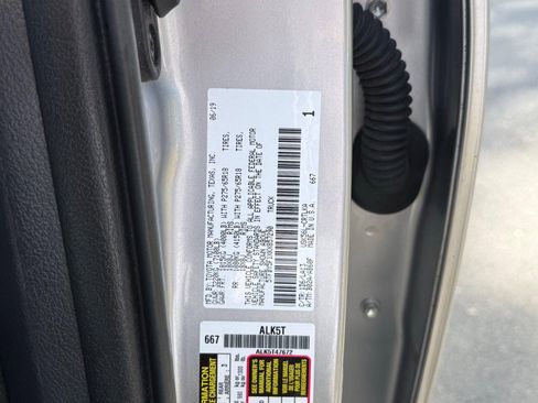 Used 2019 Toyota Tundra Limited w/ Limited Premium Package image 65