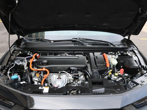 Used 2024 Honda Accord Sport image 13