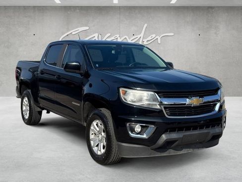 Used 2020 Chevrolet Colorado LT w/ Safety Package image 2