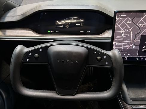 Used 2022 Tesla Model S AWD/4WD image 17