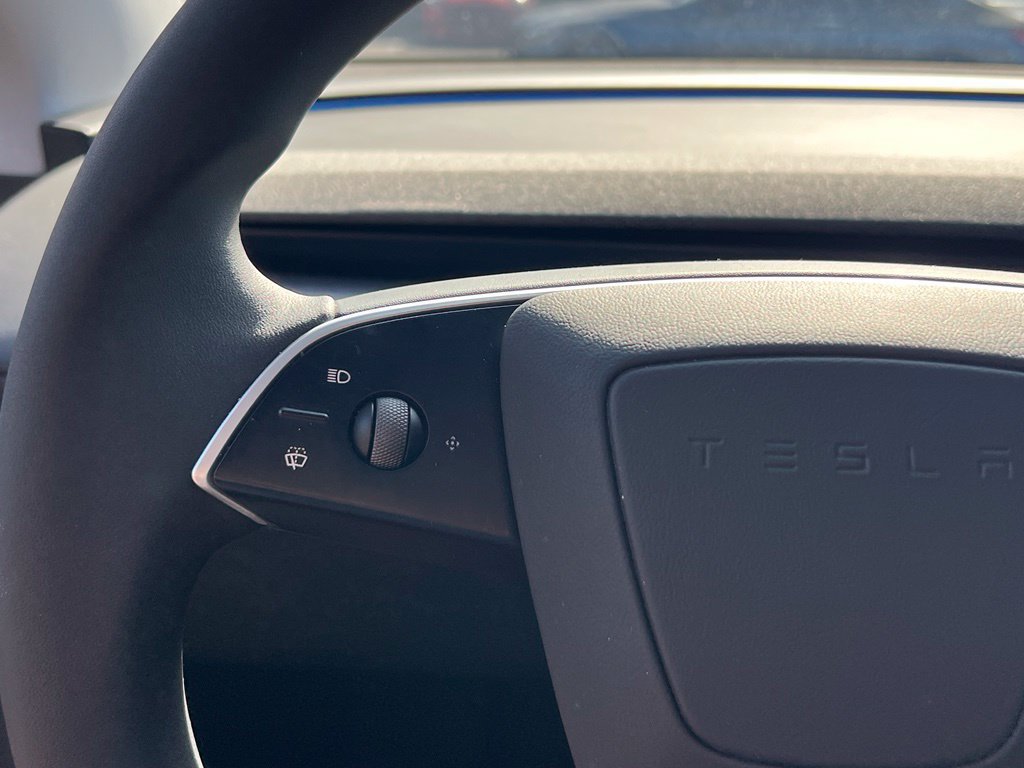 Used 2026 Tesla Model Y Long Range AWD/4WD image 21