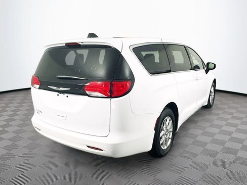 Certified 2023 Chrysler Voyager LX FWD image 11