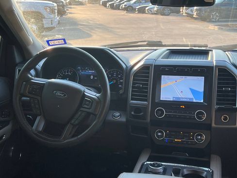 Used 2020 Ford Expedition XLT w/ Equipment Group 202A RWD image 22