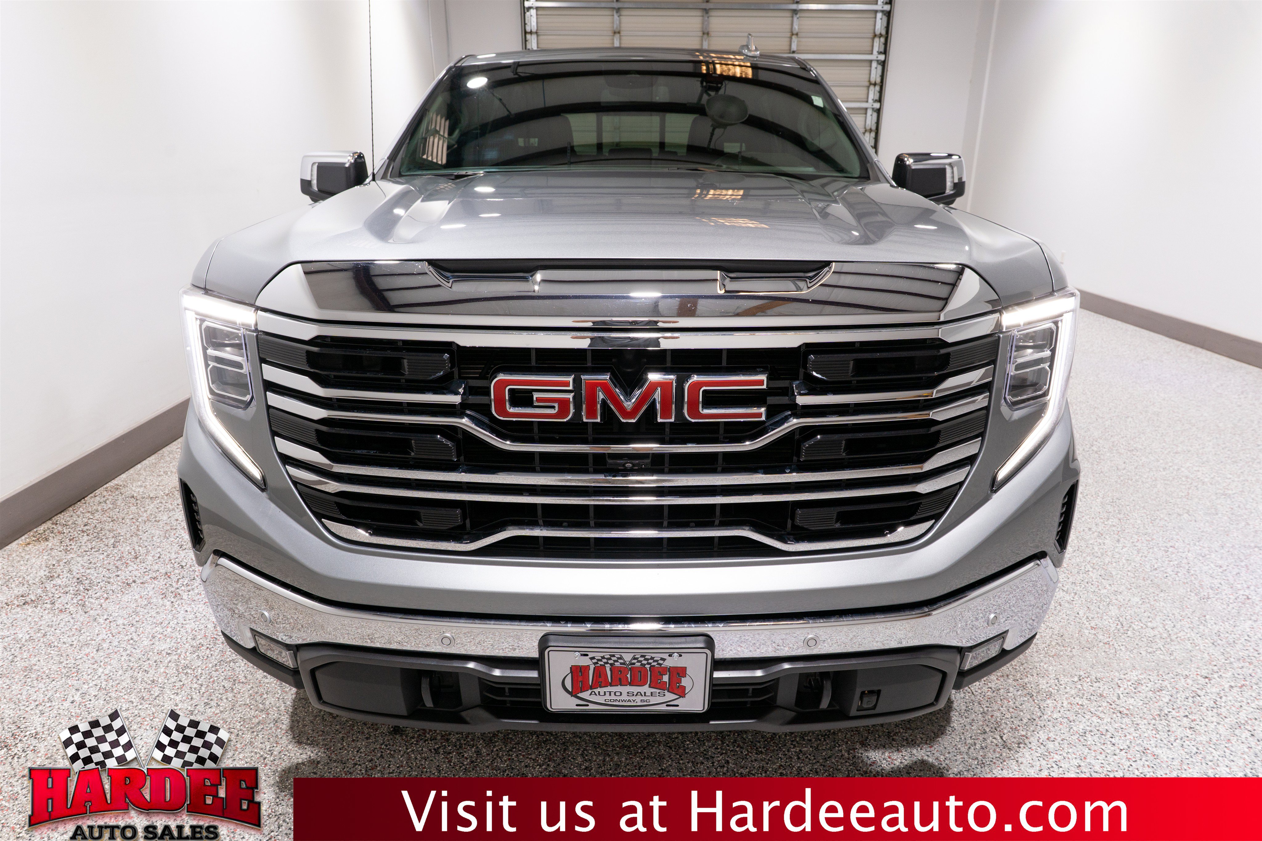 Used 2024 GMC Sierra 1500 SLT w/ SLT Premium Plus Package AWD/4WD image 7