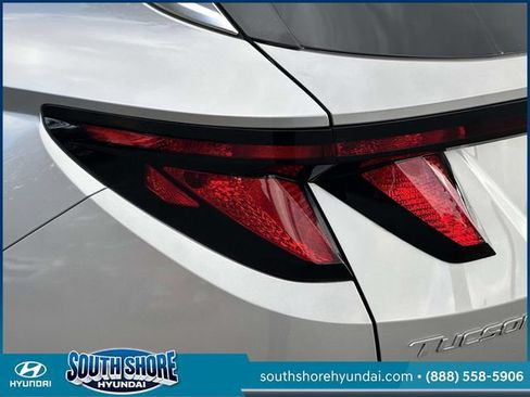 Certified 2024 Hyundai Tucson SEL AWD/4WD image 11
