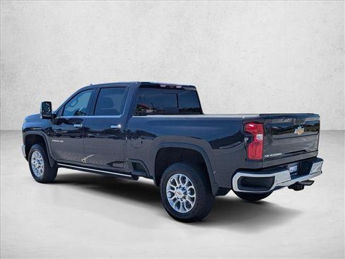 Used 2024 Chevrolet Silverado 2500 LTZ w/ LTZ Plus Package AWD/4WD image 7