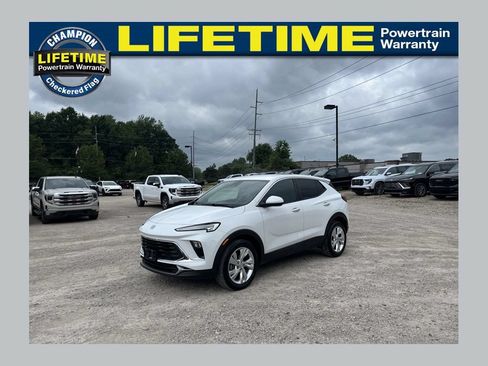 Used 2024 Buick Encore GX Preferred FWD image 1