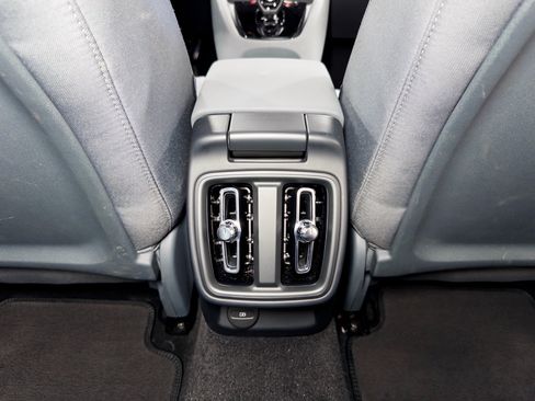 Used 2024 Polestar Polestar 2 AWD/4WD image 19