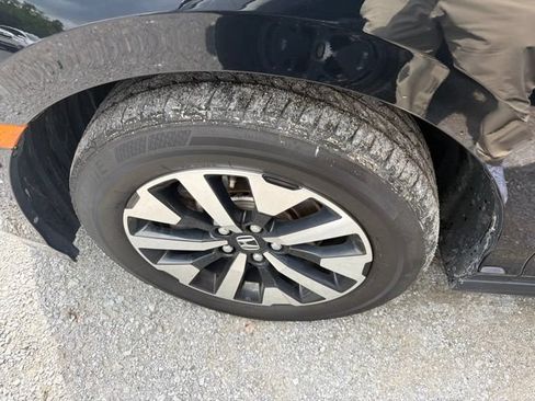 Used 2025 Honda Odyssey EX-L image 9