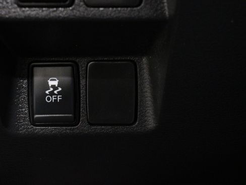Used 2024 Nissan Frontier SV w/ Technology Package RWD image 13