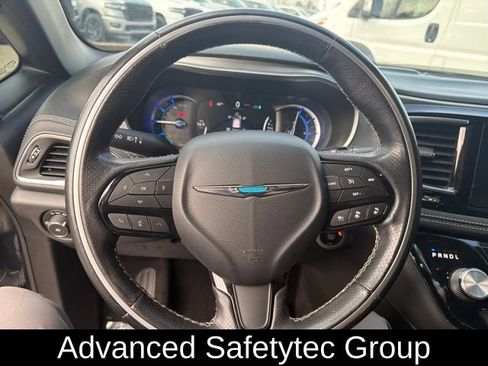 Used 2019 Chrysler Pacifica Limited w/ Advanced Safetytec Group image 8