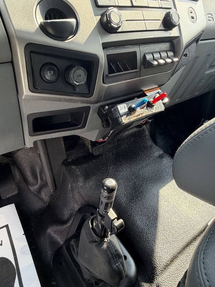 Used 2022 Ford F650 2WD Regular Cab Super Duty image 29