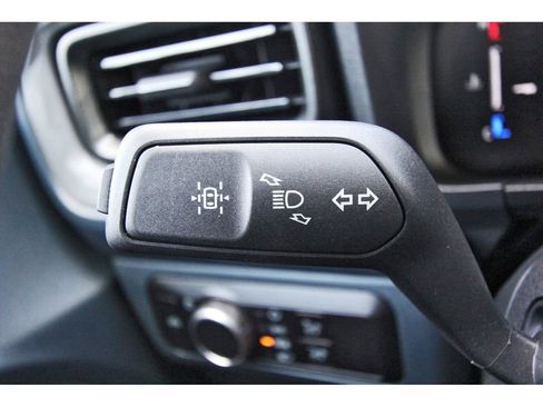 Certified 2025 Ford Maverick XLT w/ Black Appearance Package image 17