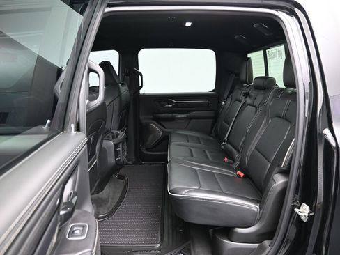 Used 2023 RAM 1500 Limited AWD/4WD image 11