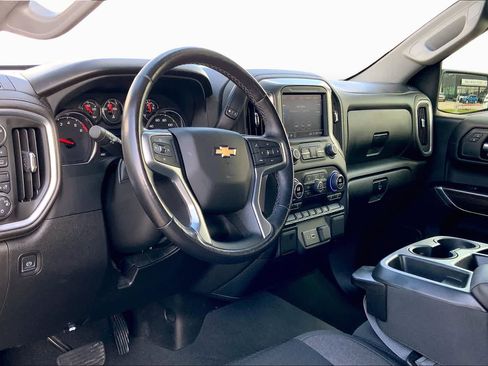 Used 2022 Chevrolet Silverado 1500 LT AWD/4WD image 25