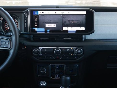 New 2026 Jeep Gladiator Sport AWD/4WD image 24
