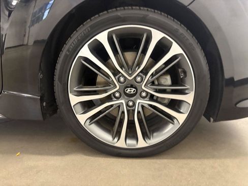 Used 2016 Hyundai Veloster Turbo FWD image 47