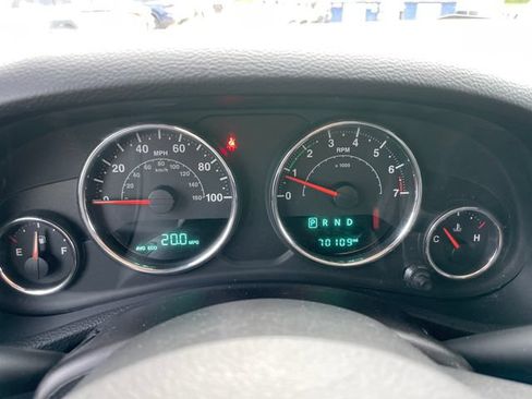 Used 2014 Jeep Wrangler Unlimited Sport w/ Quick Order Package 24S AWD/4WD image 19
