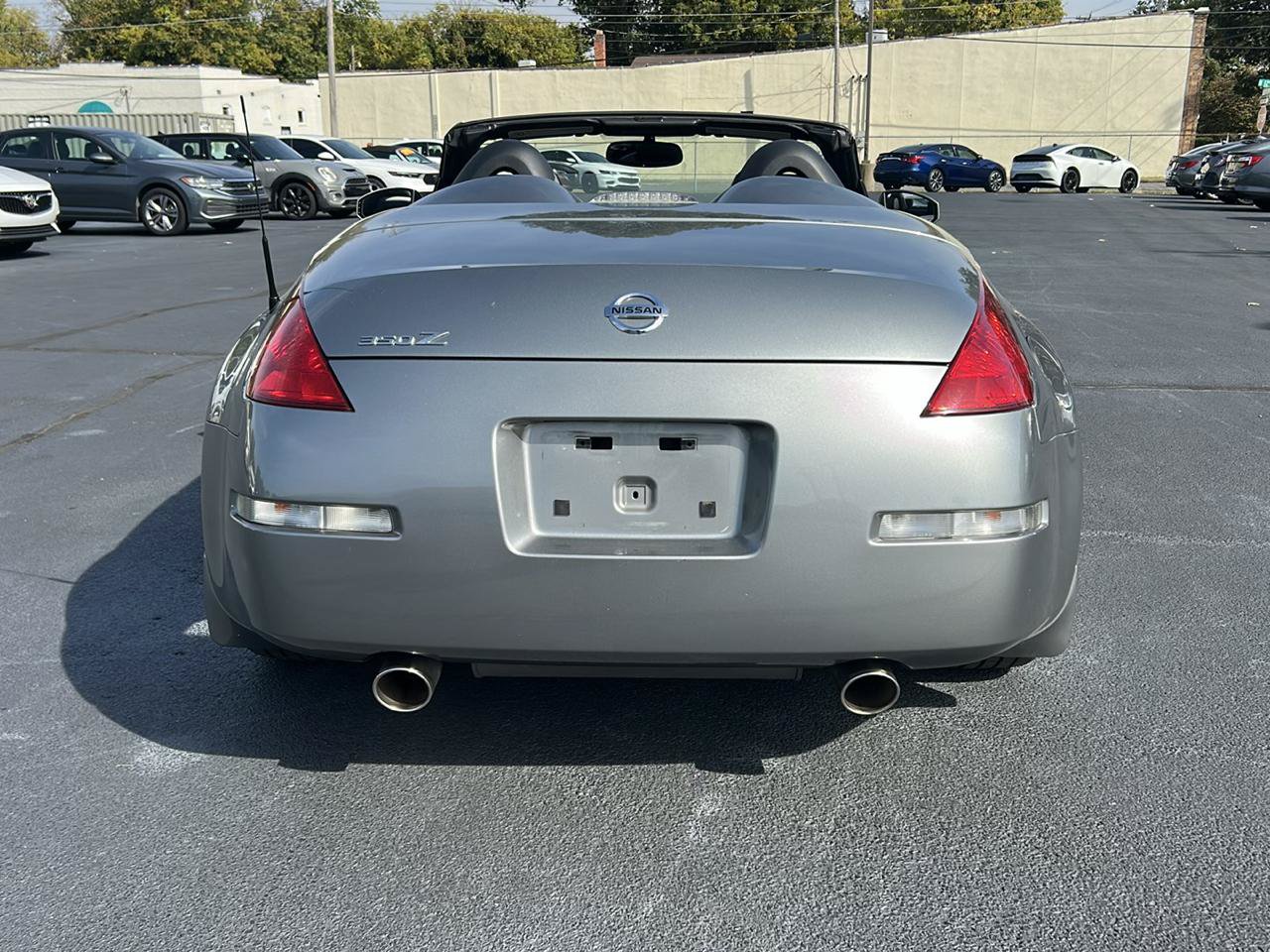 Used 2004 Nissan 350Z Touring RWD image 6