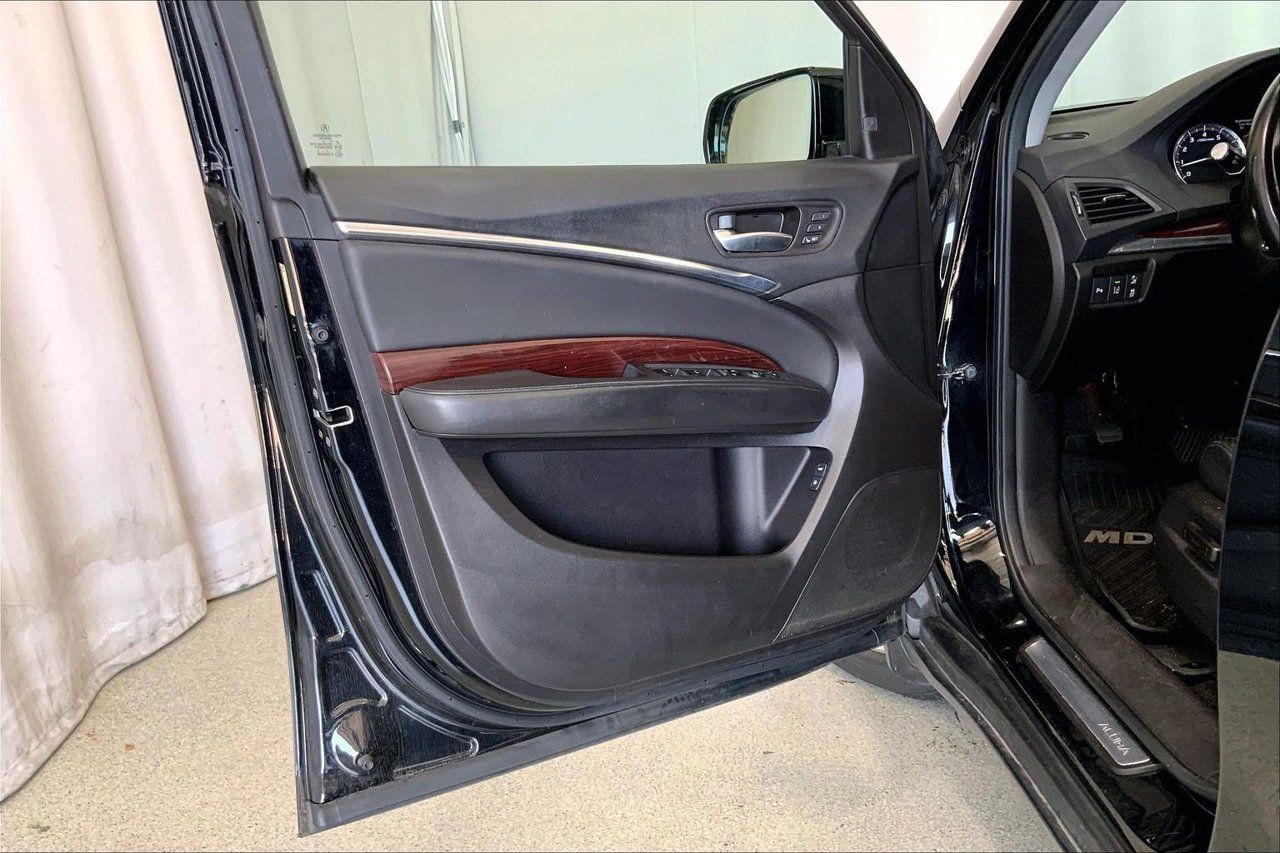 Used 2016 Acura MDX w/ Advance & Entertainment Pkg FWD image 20