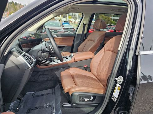 Used 2026 BMW X7 xDrive40i image 21