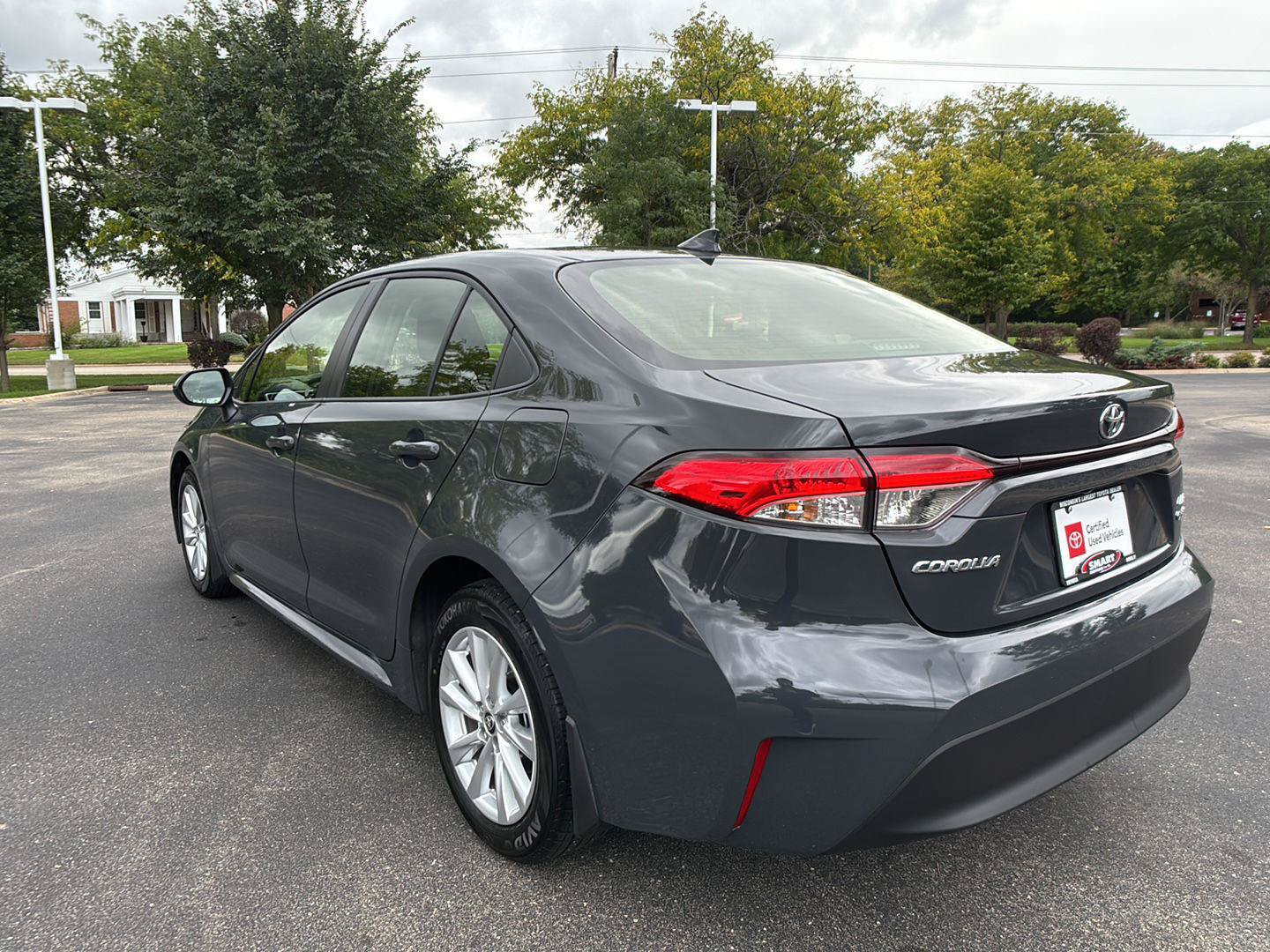 Used 2026 Toyota Corolla LE w/ LE Premium Package FWD image 15