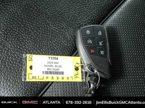 Used 2024 GMC Yukon XL Denali image 43