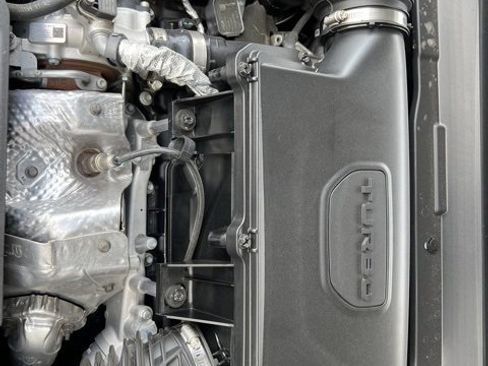 Used 2024 Jeep Compass Latitude w/ Sun and Sound Group image 32