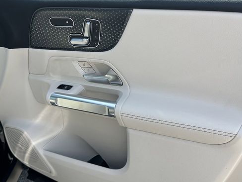 New 2026 Mercedes-Benz GLB 250 image 16
