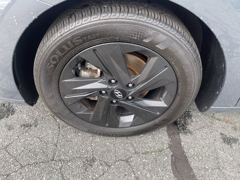 Certified 2023 Hyundai Elantra SEL FWD image 31