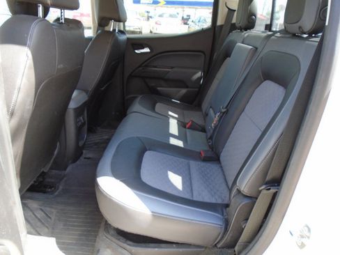 Used 2016 Chevrolet Colorado Z71 AWD/4WD image 8