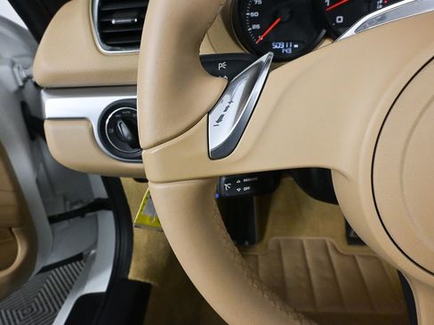 Used 2013 Porsche Boxster RWD image 11