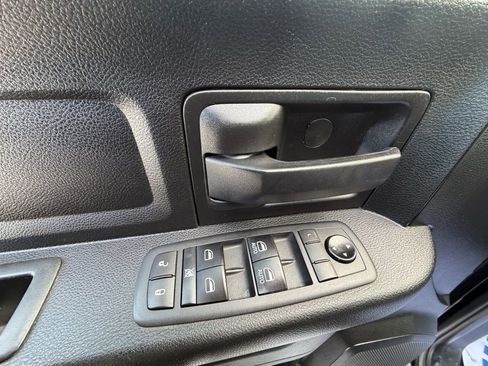 Used 2020 RAM 3500 Tradesman w/ Chrome Appearance Group image 14