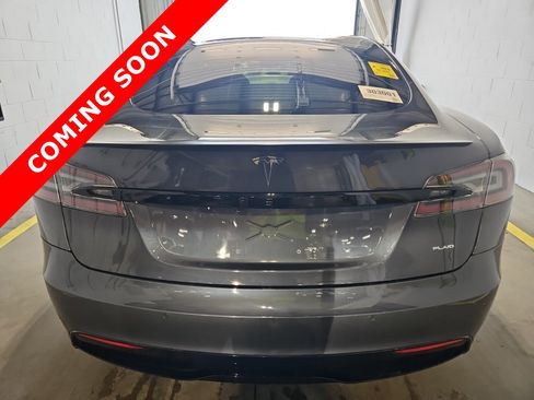 Used 2022 Tesla Model S Plaid AWD/4WD image 4