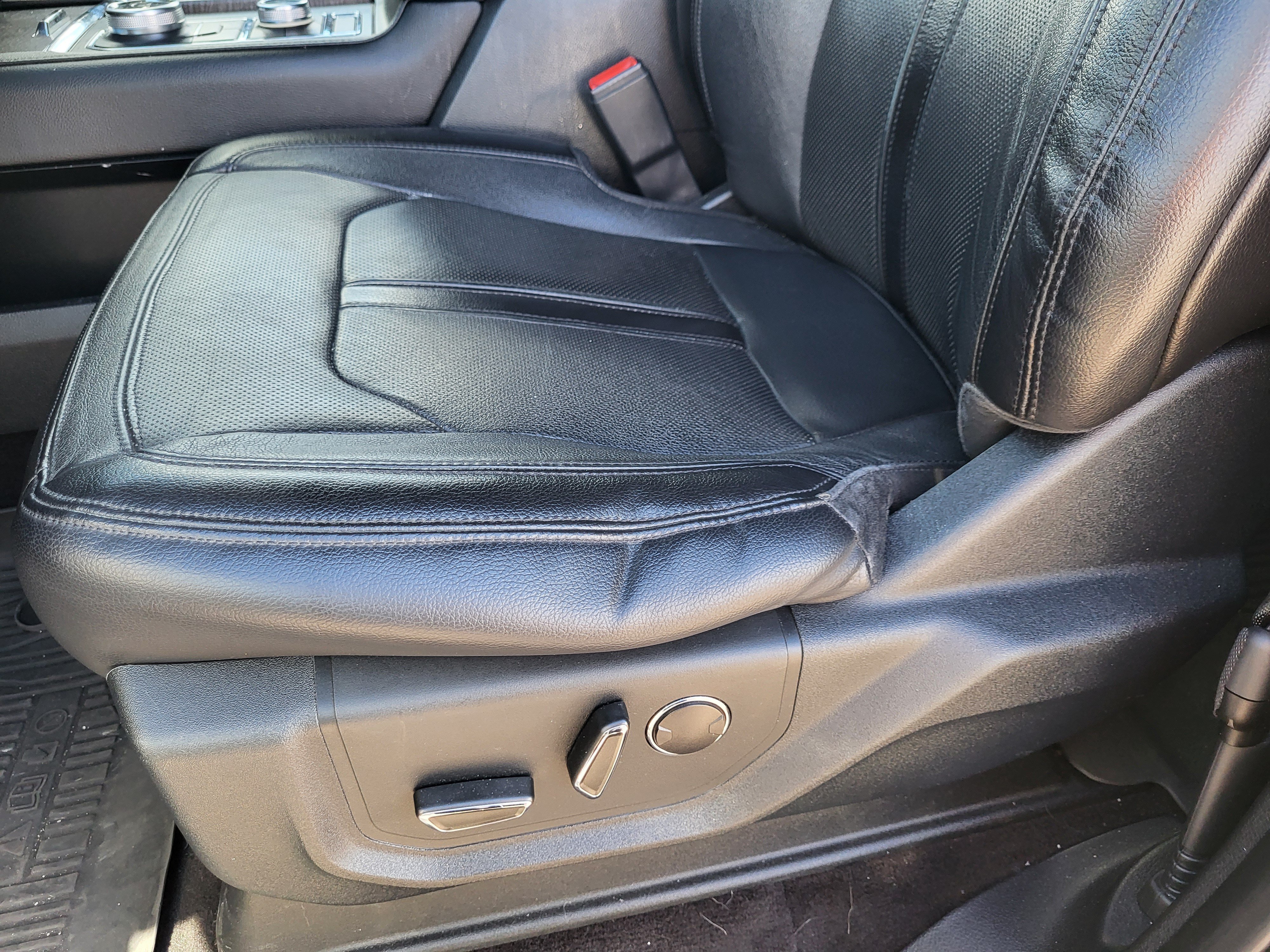 Used 2020 Ford Expedition Max Limited w/ Equipment Group 301A AWD/4WD image 21
