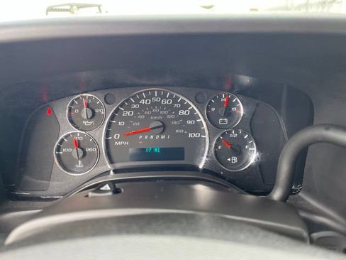 Used 2025 GMC Savana 2500 w/ Driver Convenience Package RWD image 15
