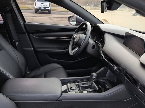 Used 2020 MAZDA MAZDA3 AWD Hatchback w/ Preferred Pkg image 7