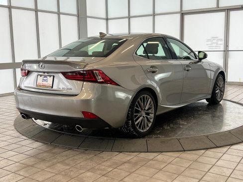 Used 2016 Lexus IS 300 AWD image 7