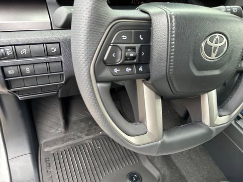 New 2026 Toyota 4Runner SR5 AWD/4WD image 20