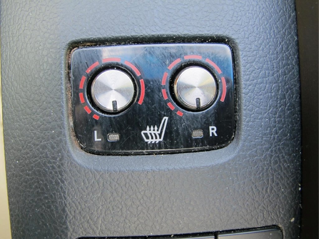Used 2014 Toyota Avalon XLE Touring FWD image 12