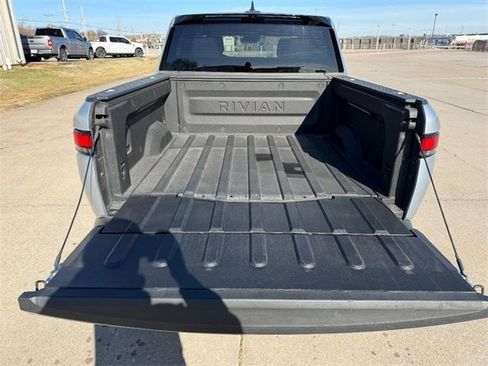 Used 2023 Rivian R1T Adventure image 5