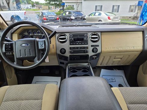 Used 2012 Ford F250 XLT w/ XLT Premium Pkg AWD/4WD image 42