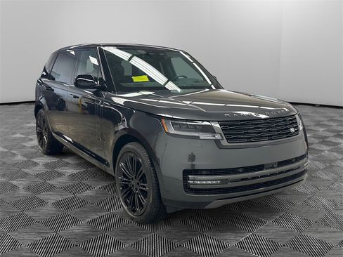 New 2026 Land Rover Range Rover Long Wheelbase SE image 7