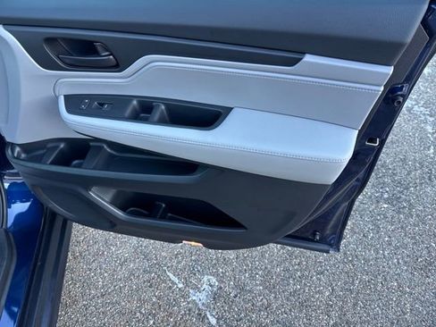 Used 2023 Honda Odyssey EX-L image 21