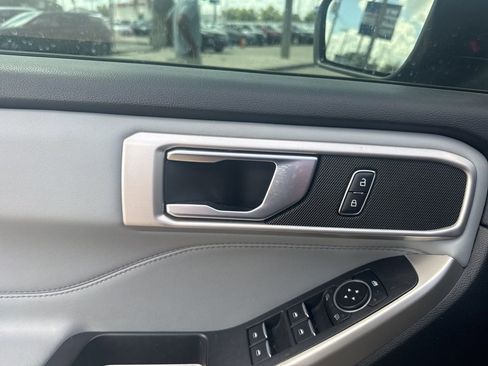 Used 2023 Ford Explorer XLT w/ Equipment Group 202A image 21