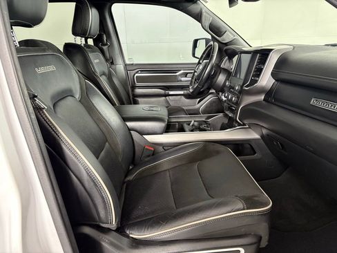 Used 2022 RAM 1500 Laramie w/ Sport Appearance Package AWD/4WD image 13