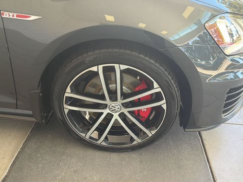 Used 2017 Volkswagen GTI Sport FWD image 10