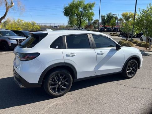 Used 2023 Honda HR-V Sport image 5