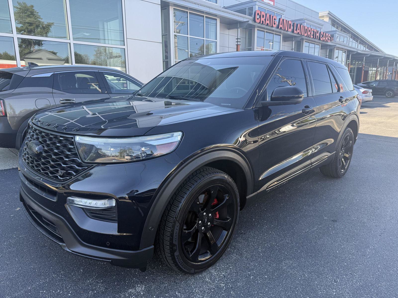 Used 2021 Ford Explorer ST w/ Equipment Group 401A AWD/4WD image 2